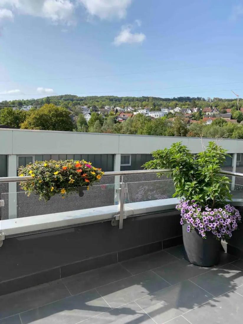 Ferienwohnung Preiswertes Stilvolles Zimmer Im Privaten Haus Mit Grossem Schoenem Modernem Gemeinschaft Badenzimmer Lörrach Exterior foto